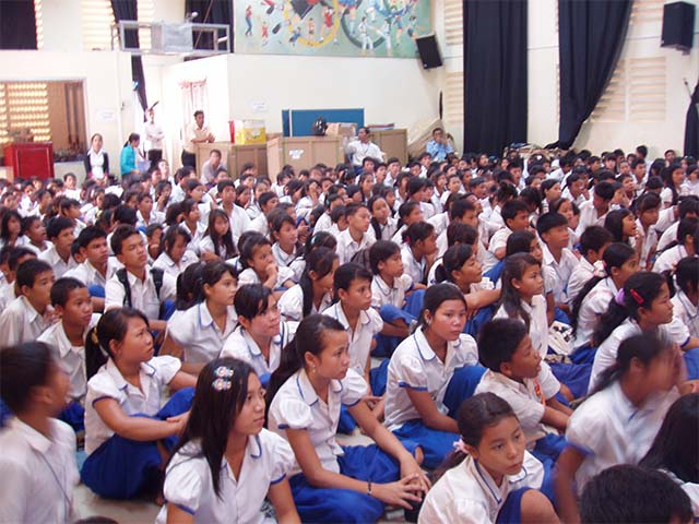 J-Family - with Children on Children's Day 2009