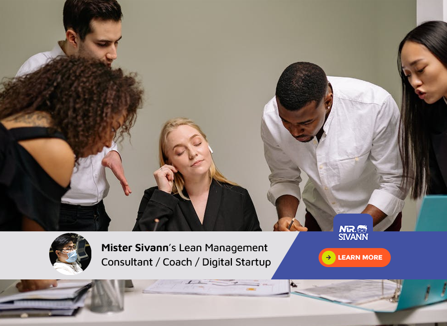 How can we motivate subordinates to proactively provide feedback?